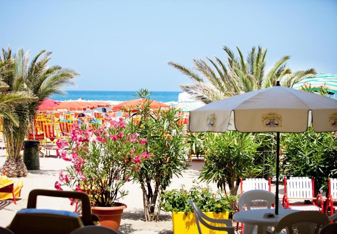 Hotel Canguro San Benedetto del Tronto Esterno foto