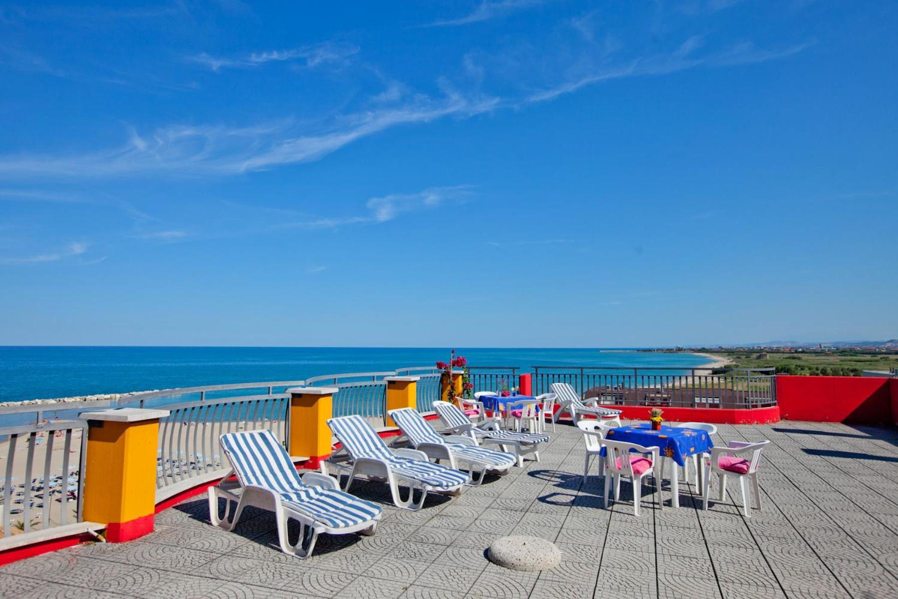 Hotel Canguro San Benedetto del Tronto Esterno foto